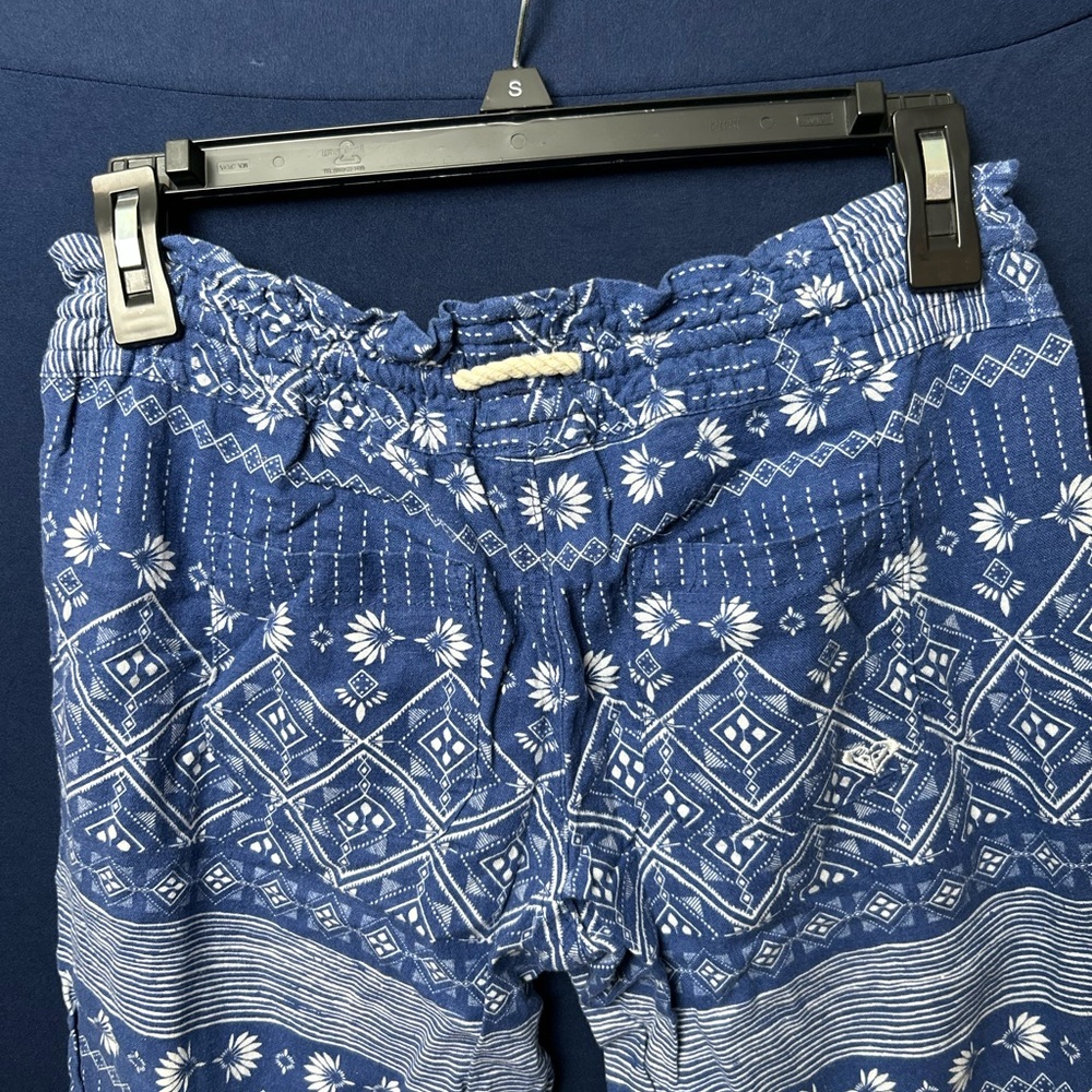 Roxy Women's Pants Color Blue & White Patterned Drawstring Pants Size Small - Picture 10 of 13